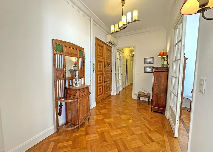 Belle Epoque Azur Promenade Апартаменты *